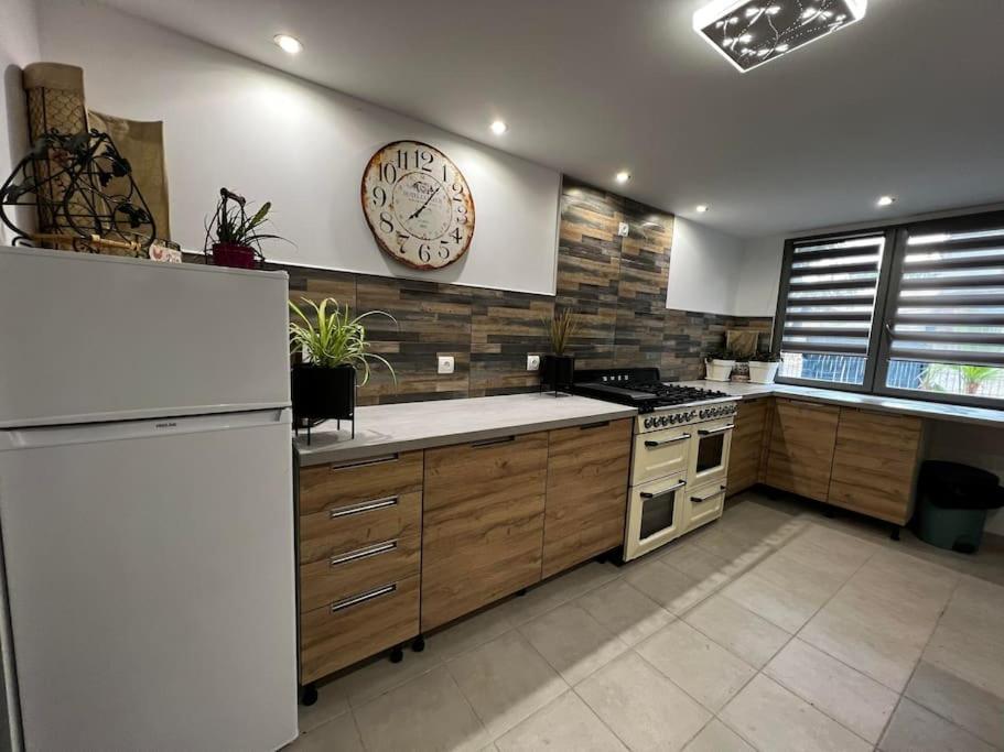 Gite A La Ferme Avec Jacuzzi Et Piscine Chauffee Saint-Felix-de-Tournegat Exteriör bild
